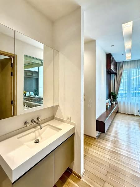 Siri At Sukhumvit, Bangkok, 902 Sukhumvit Road, Phra Kanong, Khlong Toei, Bangkok, 2 Bedrooms, 66 sqm, Condo For Rent, by Chomratkamol Soontorntarawong (Gor), 500235572 - DDproperty.com