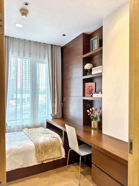 Siri At Sukhumvit, Bangkok, 902 Sukhumvit Road, Phra Kanong, Khlong Toei, Bangkok, 2 Bedrooms, 66 sqm, Condo For Rent, by Chomratkamol Soontorntarawong (Gor), 500235572 - DDproperty.com