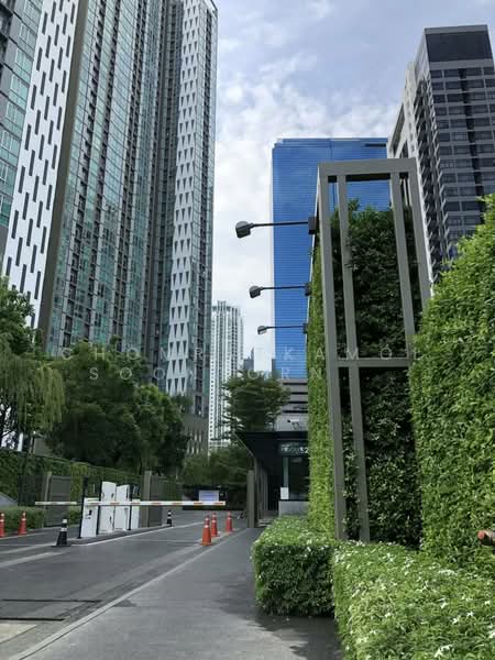 Noble Revolve Ratchada 2, Bangkok, 70 Soi Ratchadaphisek 10, Ratchadaphisek Road, Huai Khwang, Huai Khwang, Bangkok, 2 Bedrooms, 53 sqm, Condo For Rent, by Chomratkamol Soontorntarawong (Gor), 500235597 - DDproperty.com
