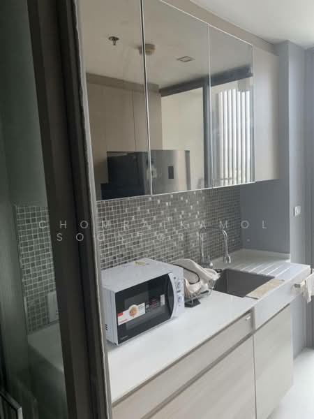 The Room BTS Wongwianyai, Bangkok, 44 KrungThonBuri Road, Khlong Ton Sai, Khlong San, Bangkok, 1 Bedroom, 48 sqm, Condo For Rent, by Chomratkamol Soontorntarawong (Gor), 500235606 - DDproperty.com