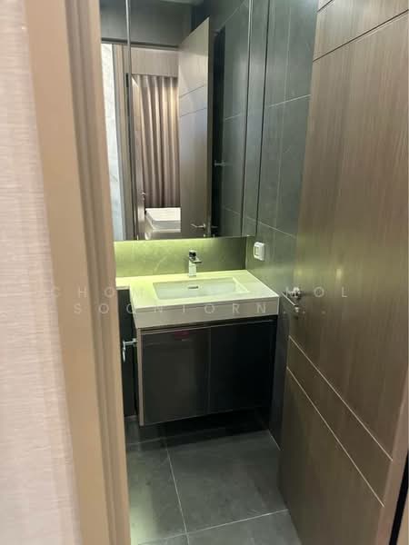 The Esse at Singha Complex : ดิ เอส แอท สิงห์ คอมเพล็กซ์, กรุงเทพ, 1788 ถนนเพชรบุรีตัดใหม่, คลองเตยเหนือ, วัฒนา, กรุงเทพ, 70 ตร.ม., คอนโด ขาย, โดย Chomratkamol Soontorntarawong (Gor), 500235612 - DDproperty.com