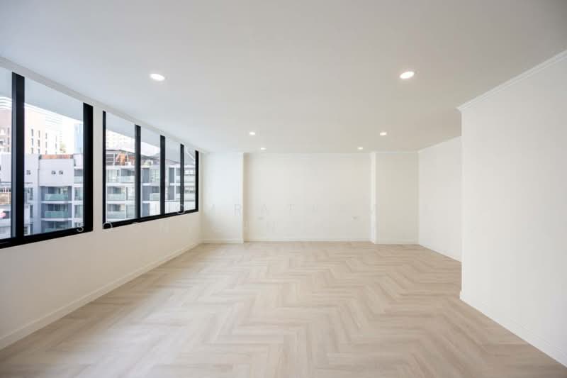 Grand Ville House 2, Bangkok, Soi Sukhumvit 19, Khlongtoei Nua, Watthana, Bangkok, 3 Bedrooms, 276 sqm, Condo For Sale, by Chomratkamol Soontorntarawong (Gor), 500235633 - DDproperty.com