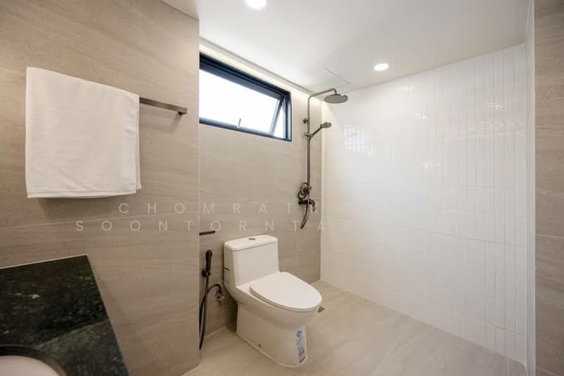 Grand Ville House 2, Bangkok, Soi Sukhumvit 19, Khlongtoei Nua, Watthana, Bangkok, 3 Bedrooms, 276 sqm, Condo For Sale, by Chomratkamol Soontorntarawong (Gor), 500235633 - DDproperty.com