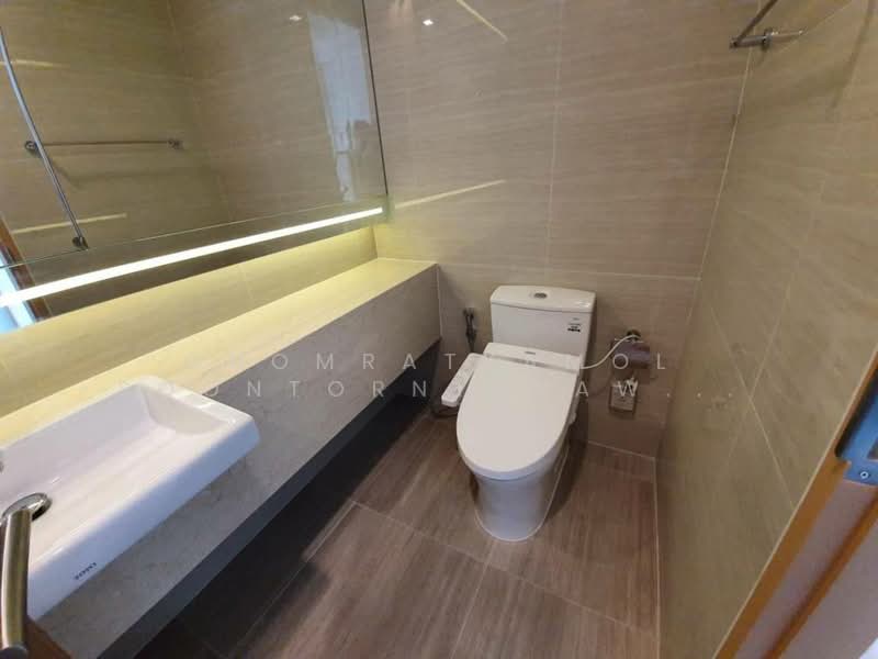 Noble BE33, Bangkok, 19 Soi Sukhumvit 33, Khlong Tan Nua, Watthana, Bangkok, 1 Bedroom, 43 sqm, Condo For Sale, by Chomratkamol Soontorntarawong (Gor), 500235641 - DDproperty.com