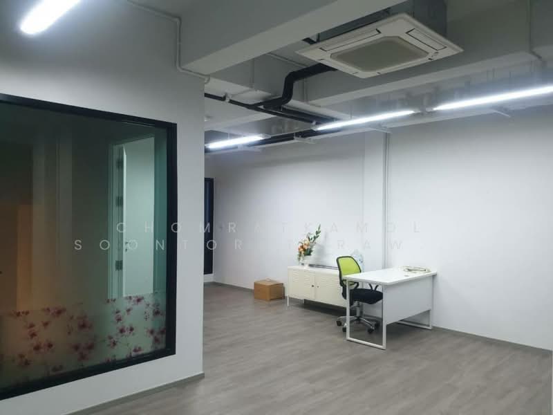 Laddarom Ekkamai-Ramintra, Bangkok, Kaset-Nawamin Road, Nuan Chan, Bueng Kum, Bangkok, , 365 sqm, Business For Sale, by Chomratkamol Soontorntarawong (Gor), 500235646 - DDproperty.com