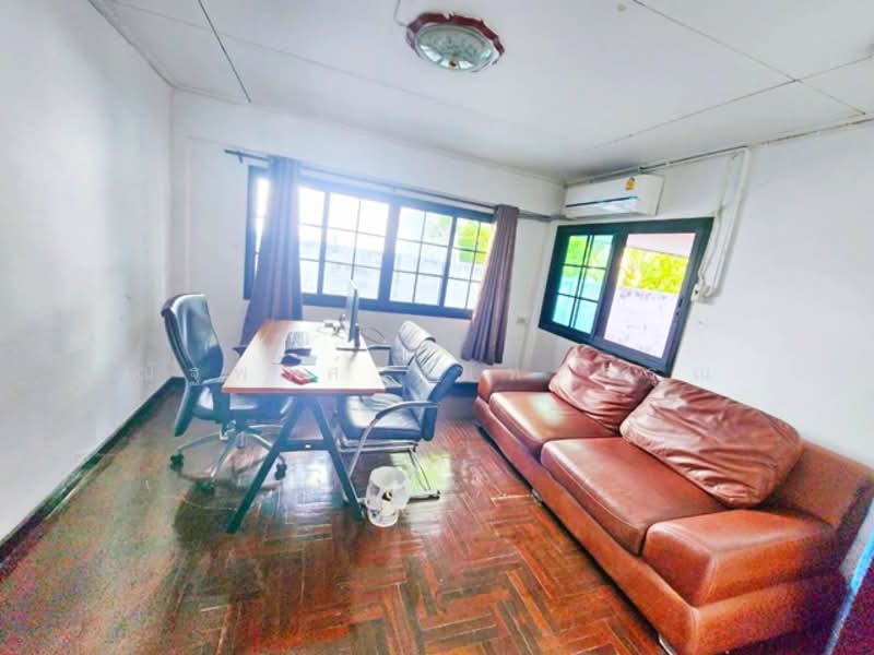 ไม่พบโครงการ, Bangkok, ลาดพร้าว ประเสริฐมนูกิจ, Chorake Bua, Lat Phrao, Bangkok, 5 Bedrooms, 300 sqm, Single Detached House For Rent, by ณัฐพงศ์ สุนทรอรุณ, 500235678 - DDproperty.com