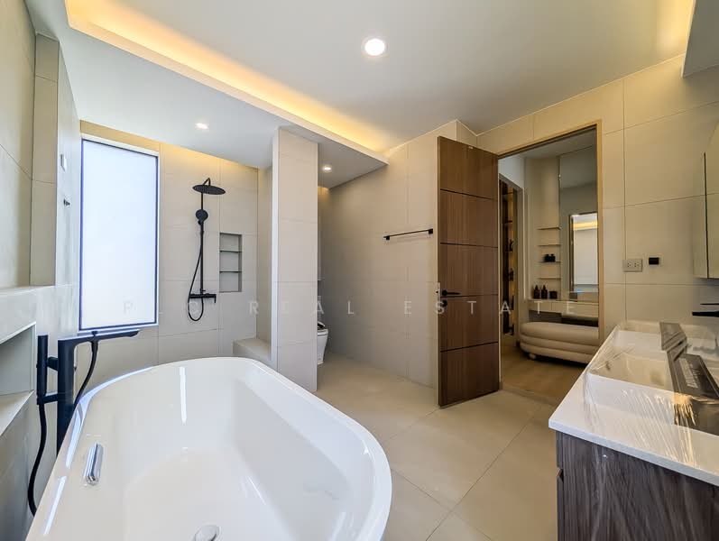 Luxury House for Sale East Pattaya Large Land, Chon Buri (Pattaya), Bang Lamung, Bang Lamung (Pattaya), Chon Buri (Pattaya), 3 Bedrooms, 332 sqm, Single Detached House For Sale, by PLC real estate, 500235697 - DDproperty.com