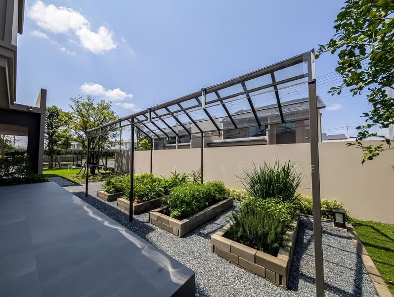 บ้านหรู พัทยาตะวันออก ขาย ที่ดินขนาดใหญ่ 3 ห้องนอน, ชลบุรี, บางละมุง, บางละมุง, ชลบุรี, 332 ตร.ม., บ้านเดี่ยว ขาย, โดย PLC real estate, 500235697 - DDproperty.com