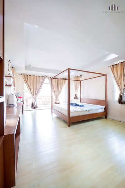 Home on Green Thanyathani, Pathum Thani, Villa Thanya Thani Village No. 5/221, Lat Sawai, Lam Luk Ka, Pathum Thani, 4 Bedrooms, 245 sqm, Single Detached House For Sale, by คุณเตชิต, 500235709 - DDproperty.com