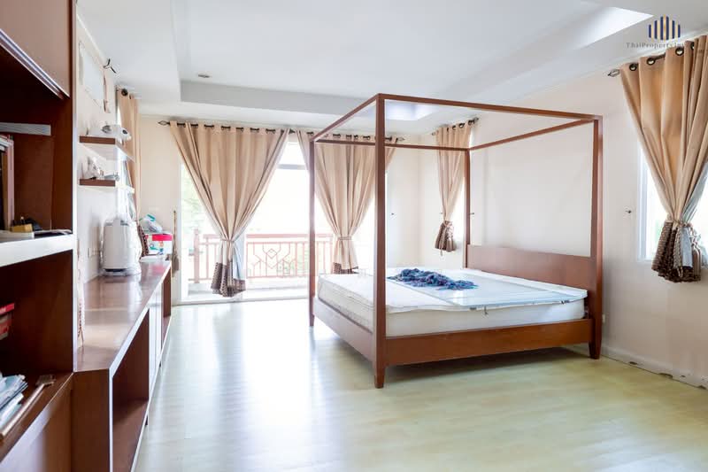 Home on Green Thanyathani, Pathum Thani, Villa Thanya Thani Village No. 5/221, Lat Sawai, Lam Luk Ka, Pathum Thani, 4 Bedrooms, 245 sqm, Single Detached House For Sale, by คุณเตชิต, 500235709 - DDproperty.com