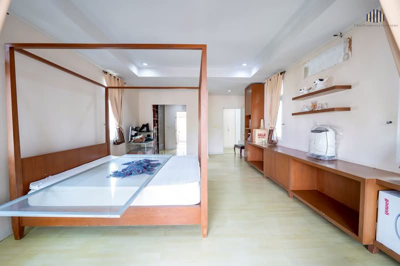 Home on Green Thanyathani, Pathum Thani, Villa Thanya Thani Village No. 5/221, Lat Sawai, Lam Luk Ka, Pathum Thani, 4 Bedrooms, 245 sqm, Single Detached House For Sale, by คุณเตชิต, 500235709 - DDproperty.com