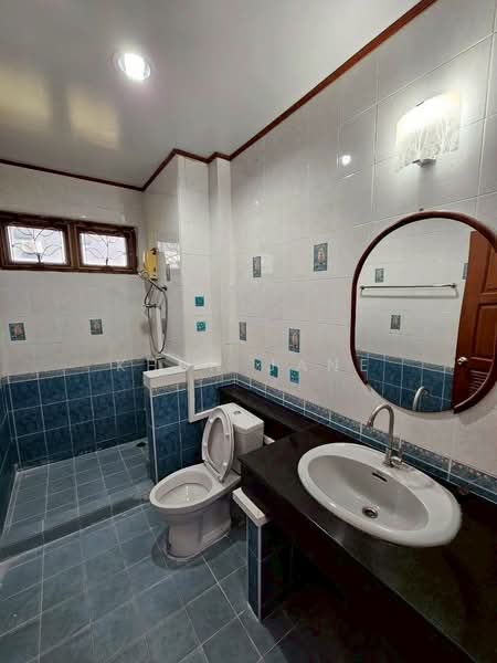 Detached House for Rent in Lat Phrao – Fully Renovated (SPSJP263), Bangkok, ลาดพร้าว 93, Khlong Chaokhun Sing, Wang Thonglang, Bangkok, 7 Bedrooms, 800 sqm, Single Detached House For Rent, by Khun Jane, 500235739 - DDproperty.com