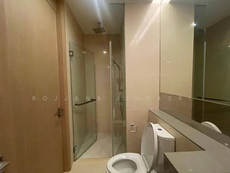 The Esse Asoke, Bangkok, 333 Soi Sukhumvit 21, Sukhumvit Road, Khlongtoei Nua, Watthana, Bangkok, 2 Bedrooms, 74 sqm, Condo For Sale, by Rojjana Jindasri, 500235752 - DDproperty.com