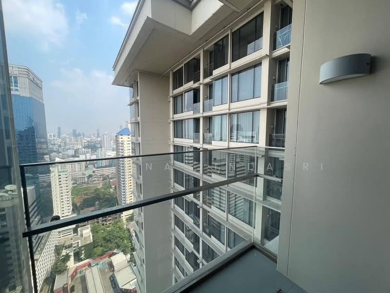 The Esse Asoke, Bangkok, 333 Soi Sukhumvit 21, Sukhumvit Road, Khlongtoei Nua, Watthana, Bangkok, 2 Bedrooms, 74 sqm, Condo For Sale, by Rojjana Jindasri, 500235752 - DDproperty.com