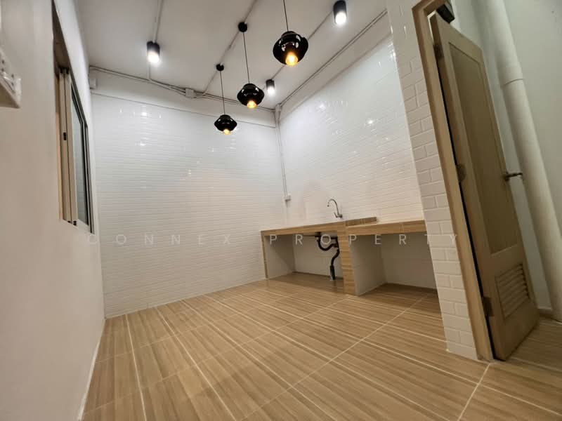 Sinchai 3, Bangkok, จรัญสนิทวงศ์ 35, Bang Khun Sri, Bangkok Noi, Bangkok, 3 Bedrooms, 168 sqm, Townhouse For Sale, by Connex Property, 500235777 - DDproperty.com