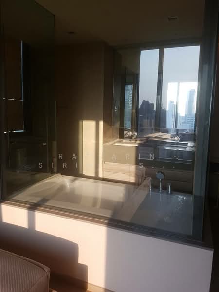 The Esse Asoke, Bangkok, 333 Soi Sukhumvit 21, Sukhumvit Road, Khlongtoei Nua, Watthana, Bangkok, 2 Bedrooms, 75 sqm, Condo For Rent, by Ratsarin Sirinipaspong, 500235781 - DDproperty.com