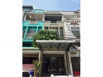 ขาย - อาคารพาณิชย์ 4.5 ชั้น 18 ตร.ว. อาคารพาณิชย์ ใกล้โรงพยาบาลสินแพทย์ รามอินทรา ซอยรามอินทรา52/1, กรุงเทพ