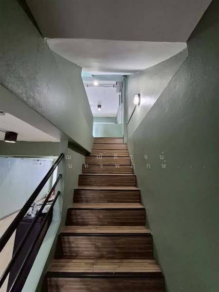 อาคารพาณิชย์ 4.5 ชั้น 18 ตร.ว. อาคารพาณิชย์ ใกล้โรงพยาบาลสินแพทย์ รามอินทรา ซอยรามอินทรา52/1, Bangkok, ถนนรามอินทรา, Ram Inthra, Khan Na Yao, Bangkok, , 150 sqm, Shophouse For Sale, by คุณ ณัติรุจน์ ไชยสุนทรพฤกษ์ (ที), 500235798 - DDproperty.com