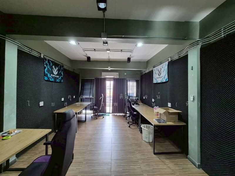 อาคารพาณิชย์ 4.5 ชั้น 18 ตร.ว. อาคารพาณิชย์ ใกล้โรงพยาบาลสินแพทย์ รามอินทรา ซอยรามอินทรา52/1, Bangkok, ถนนรามอินทรา, Ram Inthra, Khan Na Yao, Bangkok, , 150 sqm, Shophouse For Sale, by คุณ ณัติรุจน์ ไชยสุนทรพฤกษ์ (ที), 500235798 - DDproperty.com