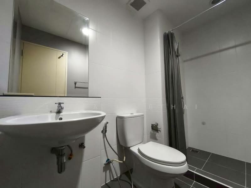 Baan Klang Muang Pinklao - Charan, Bangkok, along the expressway Si Rat  Road-Outer Ring Road, Bang O, Bang Phlat, Bangkok, 3 Bedrooms, 145 sqm, Townhouse For Sale, by Ladda Suebthai, 500235817 - DDproperty.com