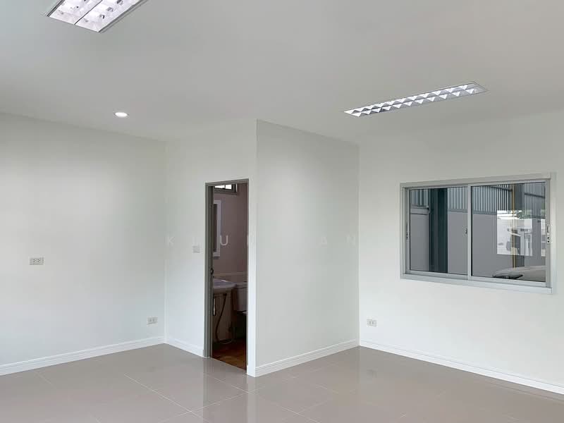 For Rent - Warehouse for Rent in Phraeksa, Samut Prakan (SPSJP265), Samut Prakan