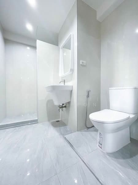 Saranjai Mansion, Bangkok, Soi Sukhumvit 6, Khlong Toei, Khlong Toei, Bangkok, 2 Bedrooms, 79 sqm, Condo For Rent, by Aparasmi Mengoon, 500235856 - DDproperty.com