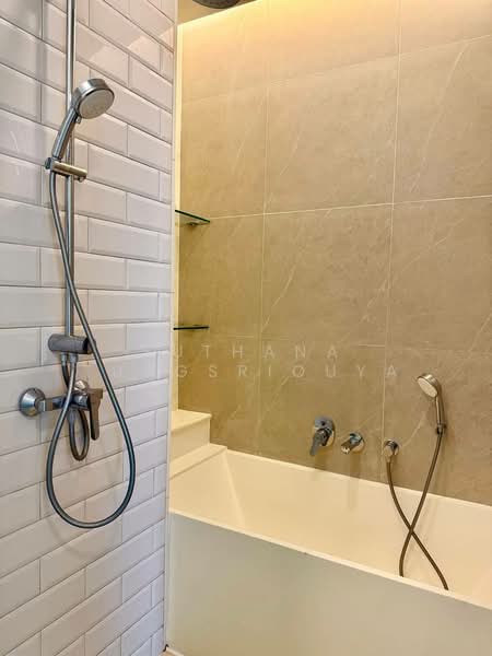 Siamese Exclusive 42, Bangkok, 19 Sukhumvit 42, Khlong Toei, Khlong Toei, Bangkok, 2 Bedrooms, 52 sqm, Condo For Sale, by Suthana Tungsriouya, 500235928 - DDproperty.com