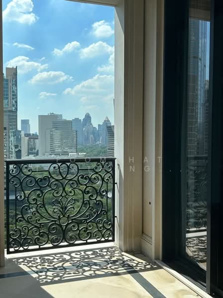 98 Wireless, Bangkok, 98 Wireless Road, Lumphini, Pathum Wan, Bangkok, 2 Bedrooms, 133 sqm, Condo For Sale, by Poomphat Tienthongsakul, 500235932 - DDproperty.com