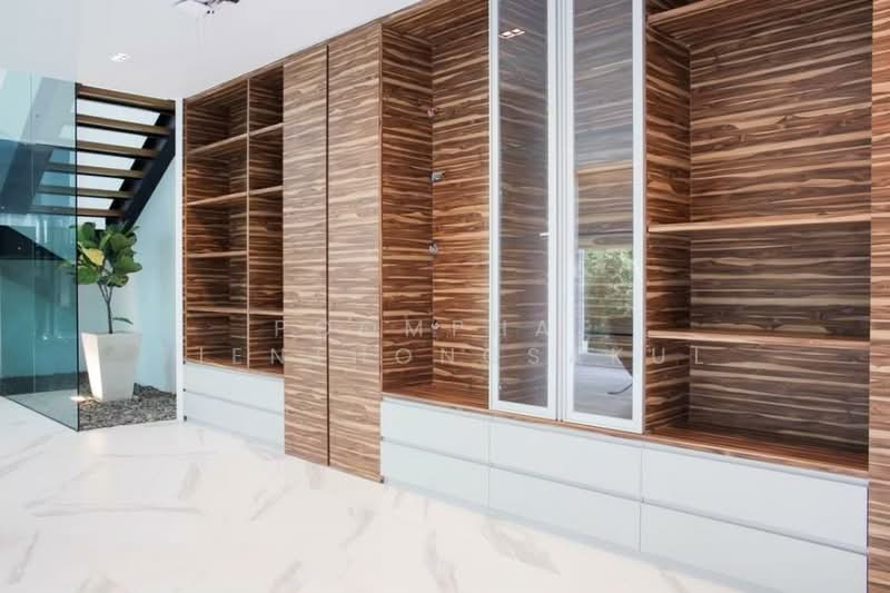 Prompak Gardens Condominium, Bangkok, Sukhumvit, Khlongtoei Nua, Watthana, Bangkok, 3 Bedrooms, 650 sqm, Condo For Sale, by Poomphat Tienthongsakul, 500235940 - DDproperty.com