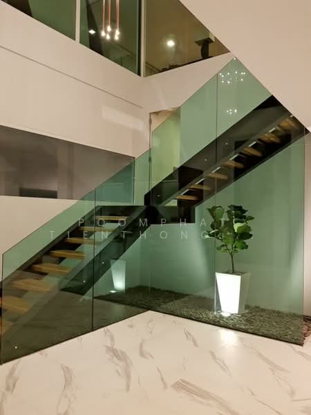 Prompak Gardens Condominium, Bangkok, Sukhumvit, Khlongtoei Nua, Watthana, Bangkok, 3 Bedrooms, 650 sqm, Condo For Sale, by Poomphat Tienthongsakul, 500235940 - DDproperty.com