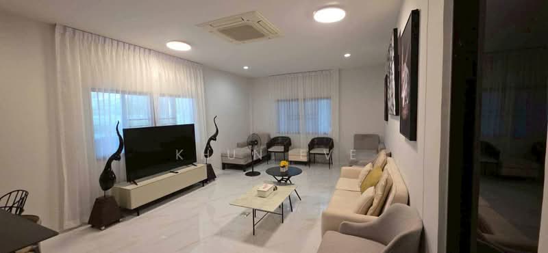 The City Pattanakarn, Bangkok, On Nut Road, Prawet, Prawet, Bangkok, 6 Bedrooms, 400 sqm, Single Detached House For Rent, by Khun Eve, 500235948 - DDproperty.com