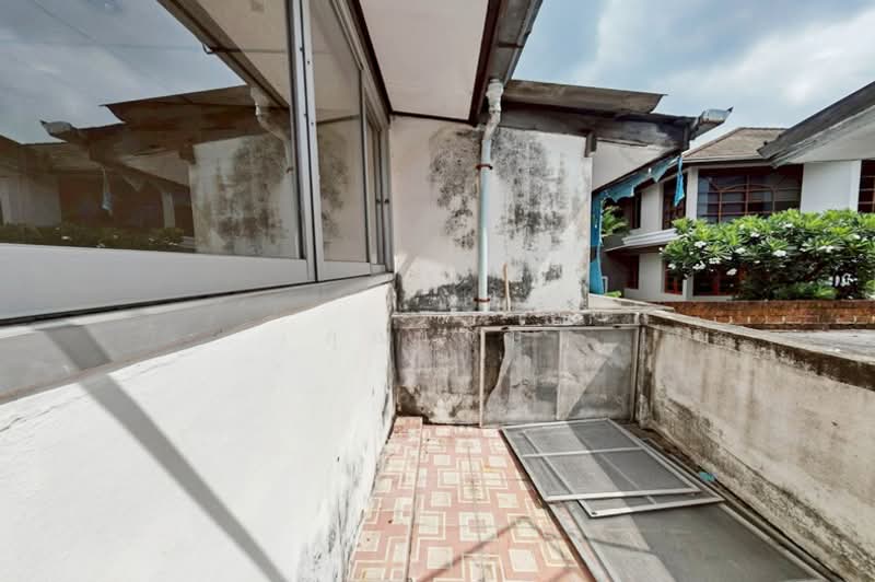 ซอยพุ่มอุไร 3, Bangkok, Samsen Nok, Huai Khwang, Bangkok, 2 Bedrooms, 80 sqm, Townhouse For Sale, by คุณเจษ, 500235952 - DDproperty.com