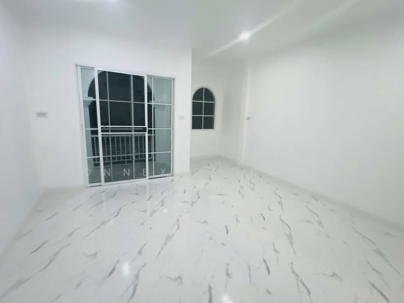 Baan Rattanawalai, Bangkok, -, Si Khan, Don Mueang, Bangkok, 2 Bedrooms, 21 sqm, Townhouse For Sale, by Connex Property, 500235970 - DDproperty.com