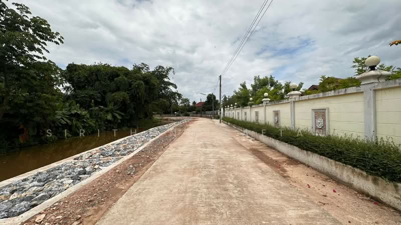 Chiang Rai Vacation home with 517 square wah of land in Huai Sak, Mueang Chiang Rai, Chiang Rai, 1020, Huai Sak, Muang Chiang Rai, Chiang Rai, 4 Bedrooms, 200 sqm, Single Detached House For Sale, by Sirithong Saetang, 500235973 - DDproperty.com