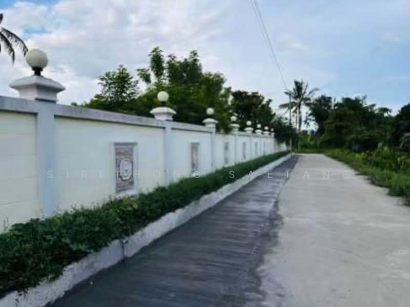 Chiang Rai Vacation home with 517 square wah of land in Huai Sak, Mueang Chiang Rai, Chiang Rai, 1020, Huai Sak, Muang Chiang Rai, Chiang Rai, 4 Bedrooms, 200 sqm, Single Detached House For Sale, by Sirithong Saetang, 500235973 - DDproperty.com