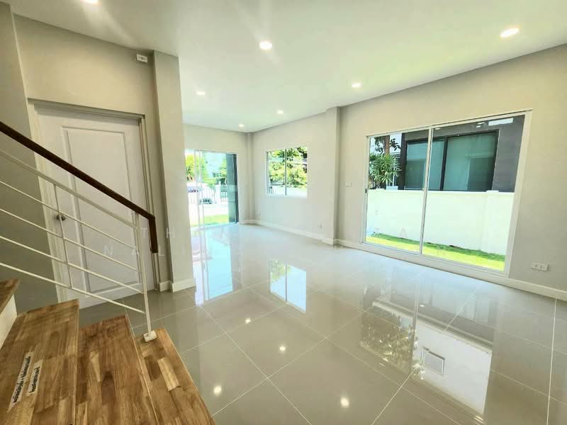 Centro Ratchapruek, Nonthaburi, Soi Bang Len, Bang Yai, Bang Yai, Nonthaburi, 4 Bedrooms, 169 sqm, Single Detached House For Sale, by Thanyathita Nalinratphokin, 500235979 - DDproperty.com