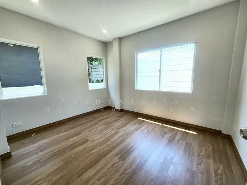 Centro Ratchapruek, Nonthaburi, Soi Bang Len, Bang Yai, Bang Yai, Nonthaburi, 4 Bedrooms, 169 sqm, Single Detached House For Sale, by Thanyathita Nalinratphokin, 500235979 - DDproperty.com