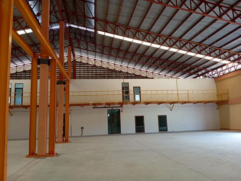 โกดังให้เช่า พร้อมออฟฟิศ พื้นที่ใช้สอยขนาด 2,200 ตรม. ใกล้เซ็นทรัลพระราม 2 🚩 พุทธบูชา จอมทอง กทม., Bangkok, Bangmot, Chom Thong, Bangkok, , 2,200 sqm, Warehouse/Factory For Rent, by ธนกฤต, 500235998 - DDproperty.com