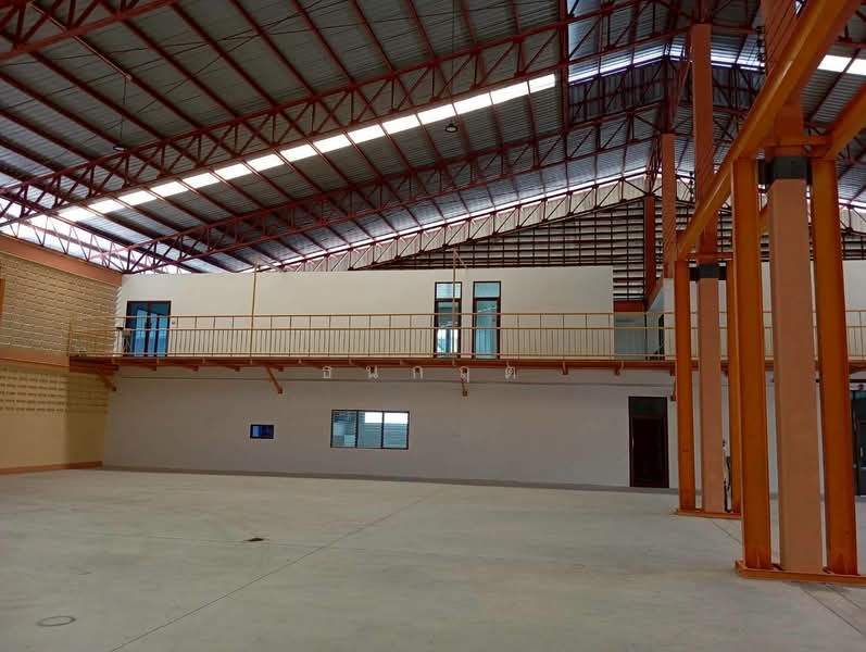 โกดังให้เช่า พร้อมออฟฟิศ พื้นที่ใช้สอยขนาด 2,200 ตรม. ใกล้เซ็นทรัลพระราม 2 🚩 พุทธบูชา จอมทอง กทม., กรุงเทพ, บางมด, จอมทอง, กรุงเทพ, 2,200 ตร.ม., โกดัง-โรงงาน ให้เช่า, โดย ธนกฤต, 500235998 - DDproperty.com