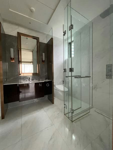 Sindhorn Tonson, Bangkok, 89 Soi Tonson Sarasin Road, Lumphini, Pathum Wan, Bangkok, 1 Bedroom, 106 sqm, Condo For Rent, by Kritaphak Khongmueang, 500236001 - DDproperty.com