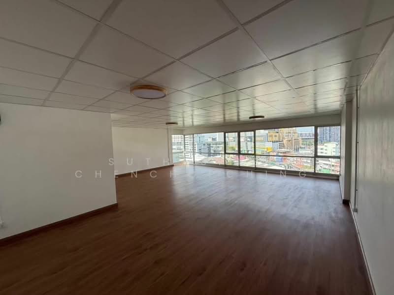 Vibhavadi Suite, Bangkok, 88 Lat Phrao 8 Alley, Jom Phon, Chatuchak, Bangkok, 3 Bedrooms, 143 sqm, Condo For Sale, by Suthasinee Chenchopching, 500236006 - DDproperty.com