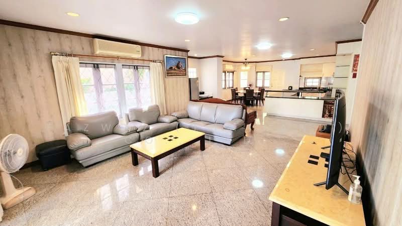 Spacious 5BR House Chuan Chuen Lat Phrao | Near CDC | Family Home, Bangkok, Lat Phrao, Lat Phrao, Bangkok, 5 Bedrooms, 347 sqm, Single Detached House For Rent, by Fazwaz (Thailand) Co., Ltd., 500236014 - DDproperty.com