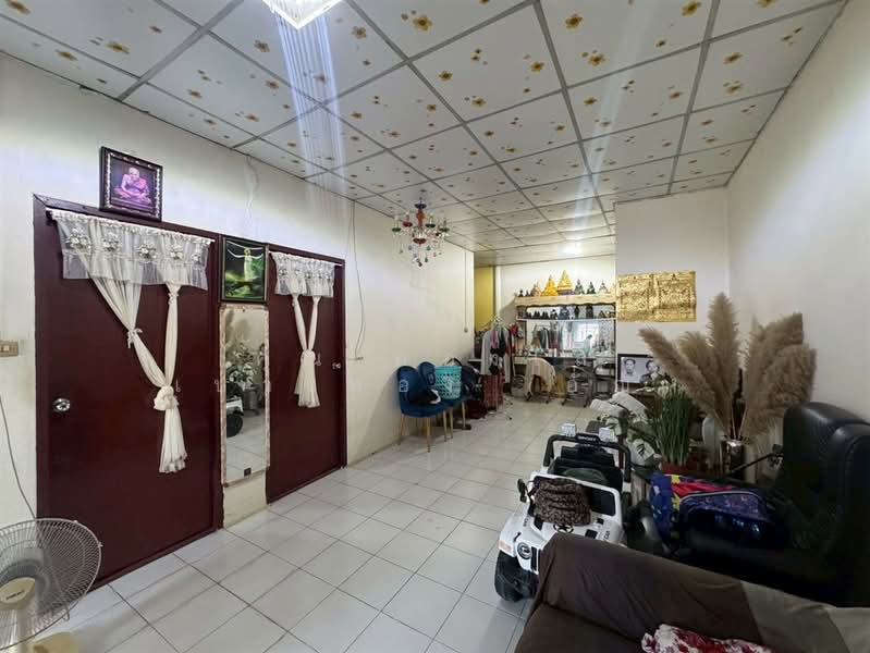 บ้านเดี่ยว 1 ชั้น 80 ตร.ว. หมู่บ้านร่มไทร4 ซอยวัดราษฎร์นิยม, Nonthaburi, ถนนบางบัวทอง-สุพรรณบุรี, Rat Niyom, Sai Noi, Nonthaburi, 2 Bedrooms, 300 sqm, Single Detached House For Sale, by คุณ ผ่องใส เปาะทอง (อัญ), 500236023 - DDproperty.com