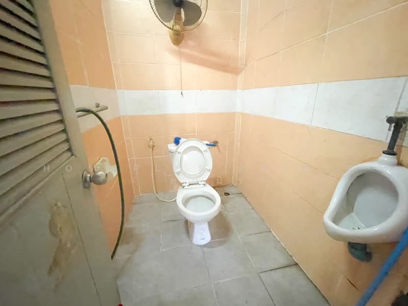 ทาวน์เฮ้าส์ เคหะชุมชนฉลองกรุง โซน 6 ซอย สังฆประชา, กรุงเทพ, ลำผักชี, หนองจอก, กรุงเทพ, 162 ตร.ม., ทาวน์เฮ้าส์ ขาย, โดย HOMEPLUS REALTY - คุณมิรา, 500236032 - DDproperty.com