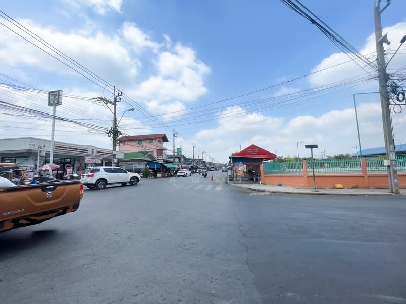 ทาวน์เฮ้าส์ เคหะชุมชนฉลองกรุง โซน 6 ซอย สังฆประชา, Bangkok, Lam Phak Chi, Nong Chok, Bangkok, 4 Bedrooms, 162 sqm, Townhouse For Sale, by HOMEPLUS REALTY - คุณมิรา, 500236032 - DDproperty.com