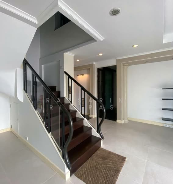 Somkid Gardens, Bangkok, Ploenchit, Lumphini, Pathum Wan, Bangkok, 2 Bedrooms, 366 sqm, Condo For Sale, by Ratsarin Sirinipaspong, 500236043 - DDproperty.com