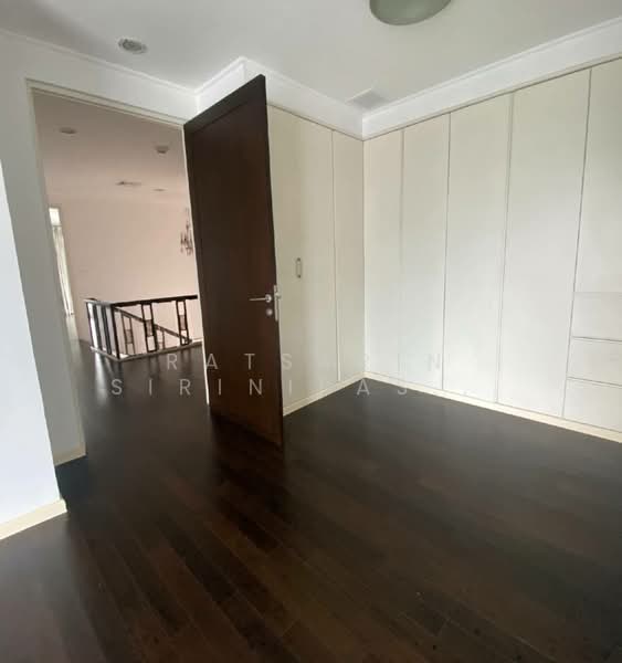 Somkid Gardens, Bangkok, Ploenchit, Lumphini, Pathum Wan, Bangkok, 2 Bedrooms, 366 sqm, Condo For Sale, by Ratsarin Sirinipaspong, 500236043 - DDproperty.com