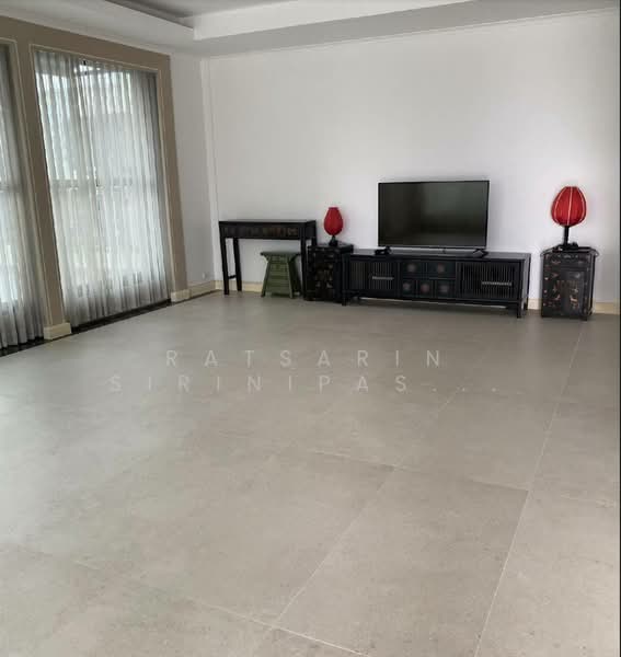 Somkid Gardens, Bangkok, Ploenchit, Lumphini, Pathum Wan, Bangkok, 2 Bedrooms, 366 sqm, Condo For Sale, by Ratsarin Sirinipaspong, 500236043 - DDproperty.com
