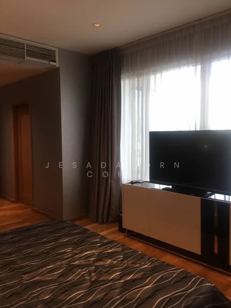 The Emporio Place, Bangkok, 93 Soi Sukhumvit 24, Sukhumvit Road, Khong Tan, Khlong Toei, Bangkok, 2 Bedrooms, 106 sqm, Condo For Sale, by Jesadakorn Cohn, 500236050 - DDproperty.com