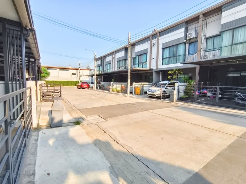 Pleno Pahonyothin 54/1, Bangkok, Soi Phahonyothin 54/1 Yak 4 (Wat Koh), Sai Mai, Sai Mai, Bangkok, 2 Bedrooms, 104 sqm, Townhouse For Sale, by Punpapa Rassamee, 500236062 - DDproperty.com